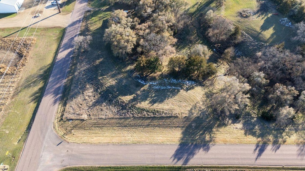 20251114182713966584000000-o