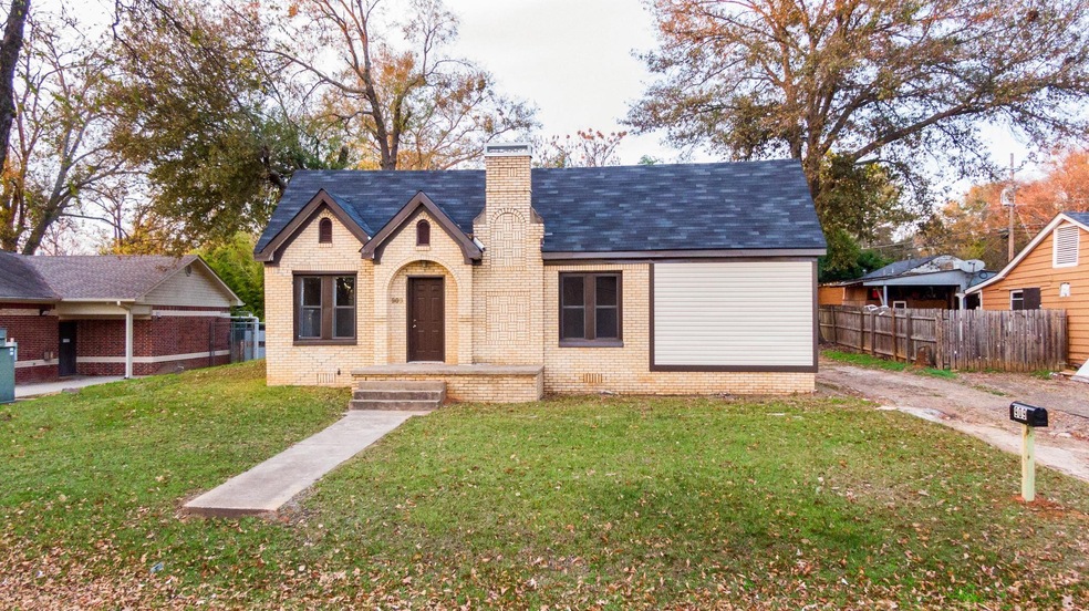 909 Sandefur St, Longview, TX 75601 - photo 1