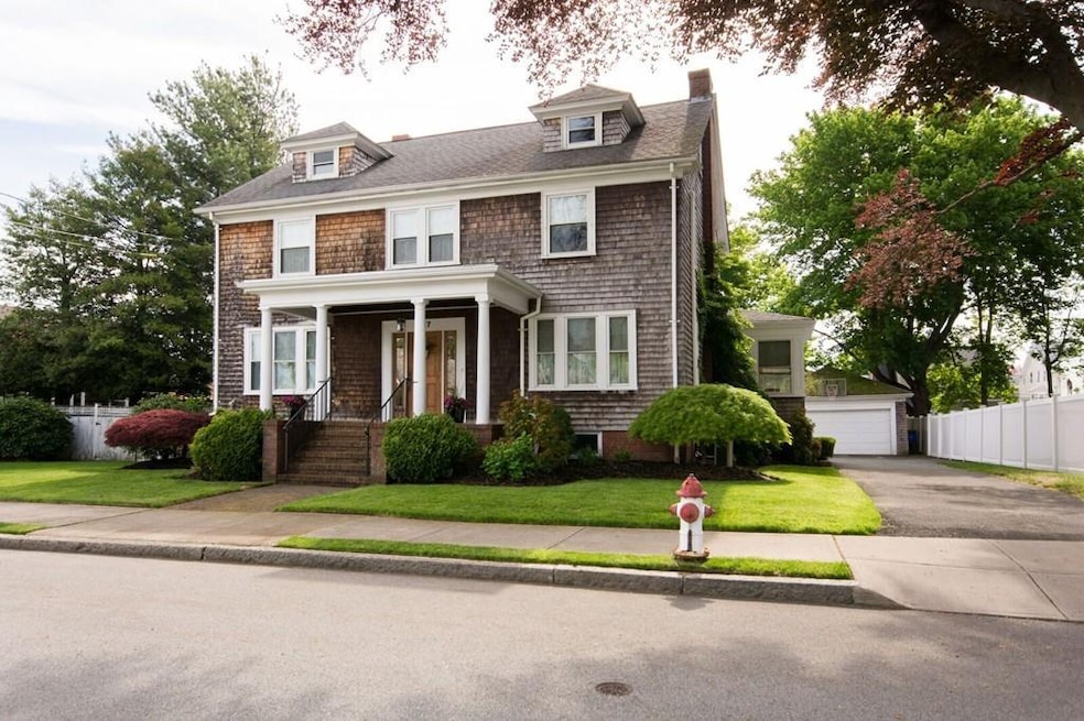 577 Hanover St, Fall River, MA 02720 - photo 1