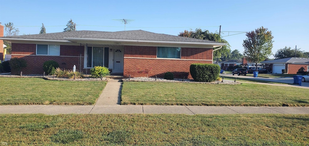 11357 Geoffry Dr, Warren, MI 48093 - photo 1