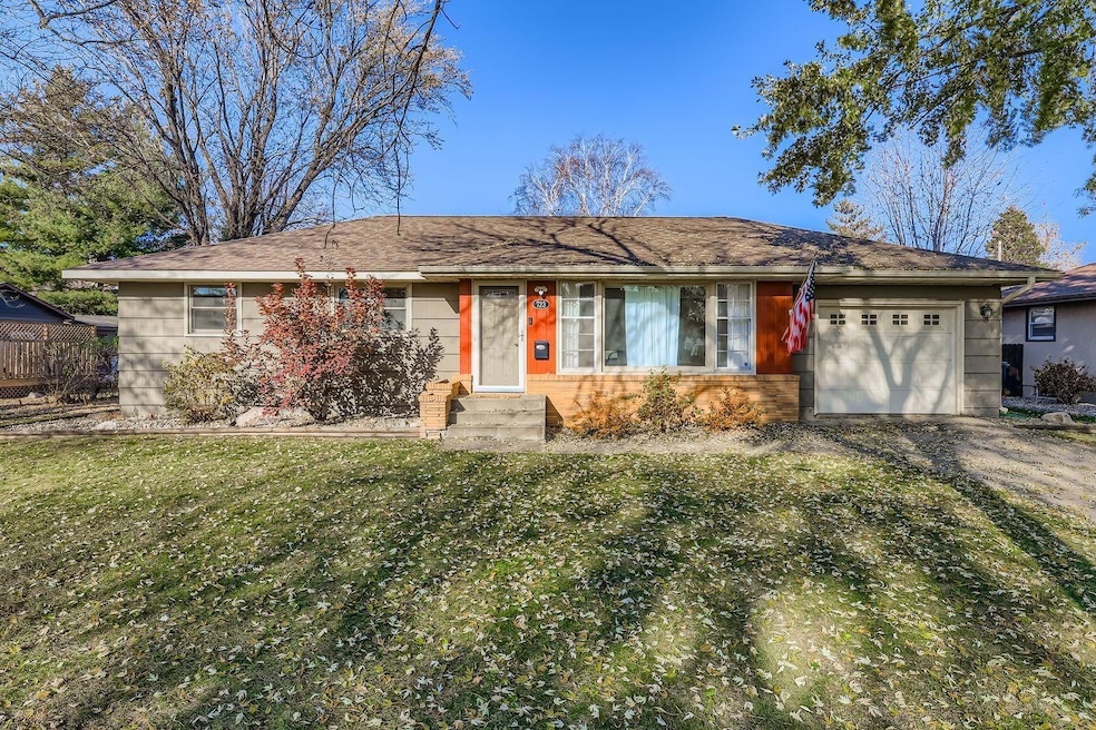 723 5th Ave W, Shakopee, MN 55379 - photo 1