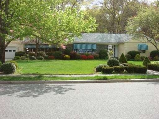 167 Country Club Ln, Brockton, MA 02301 - photo 1