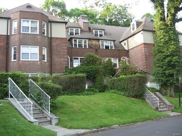 Scarsdale Country Estates unit 2A, Scarsdale, NY 10583 - photo 1