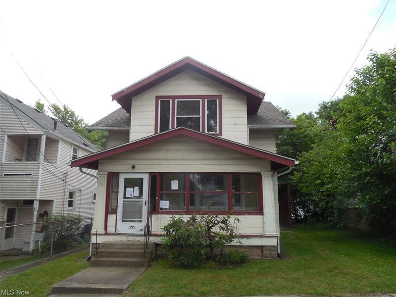 1221 Andrew Ave NE, Massillon, OH 44646 - photo 1