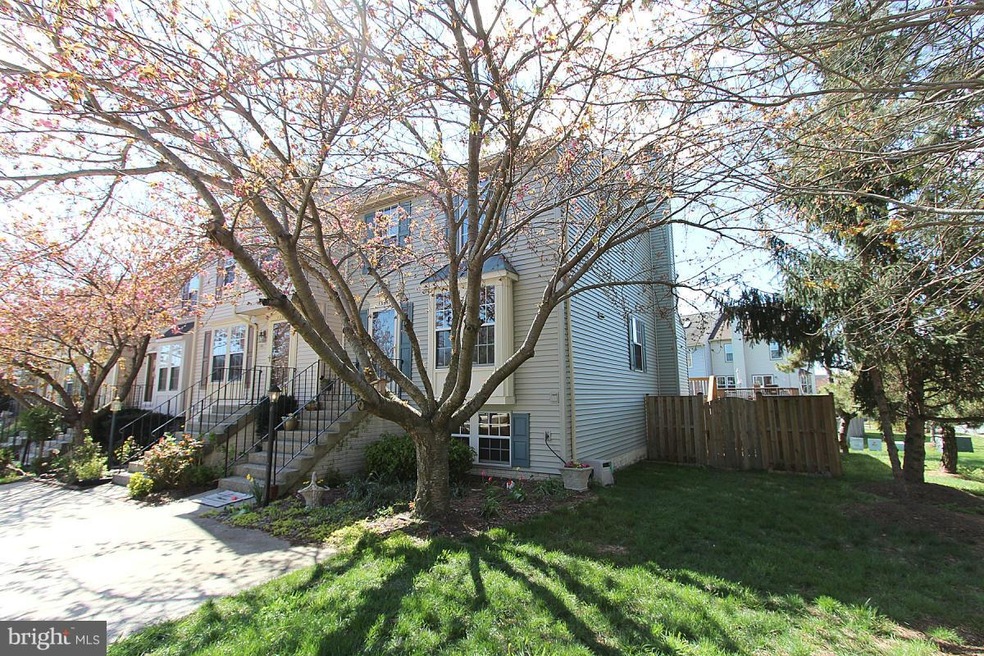 13967 Winding Ridge Ln, Centreville, VA 20121 - photo 1