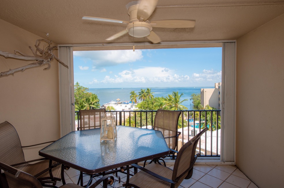 Porch offering bay views / sunsets