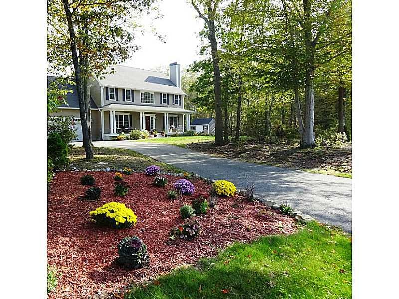 82 Winterberry Dr, Tiverton, RI 02878 - photo 1