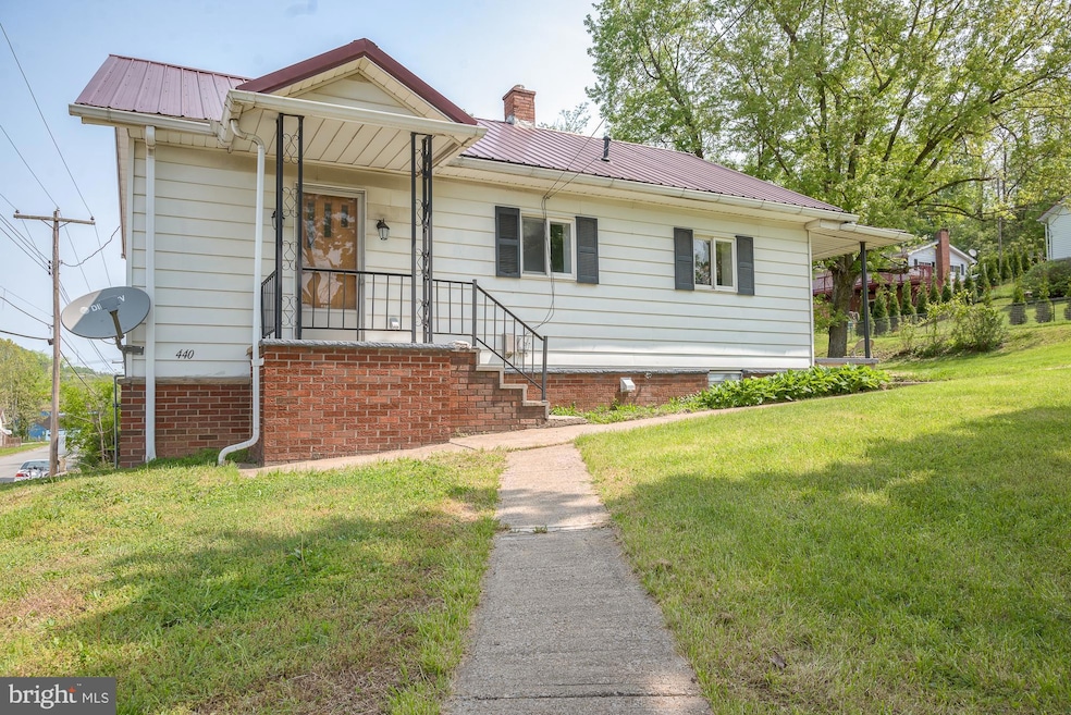 440 Boyers Ave, WV 26505