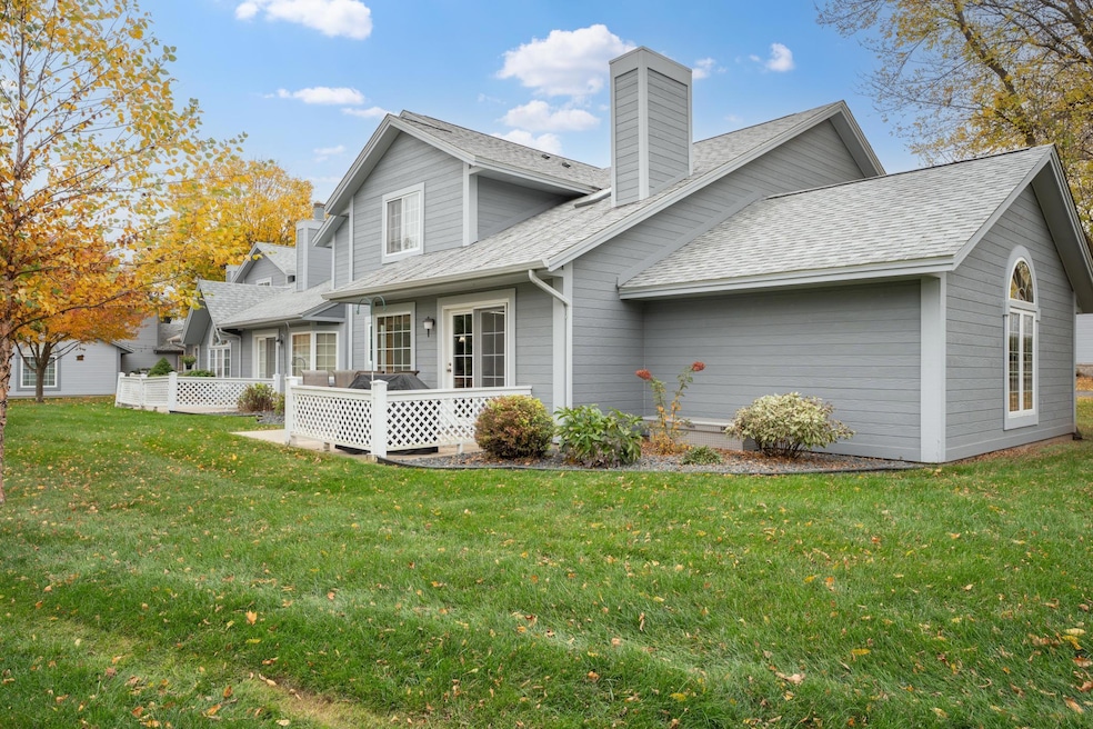 For Sale $320,000 • Co-Listing Agent