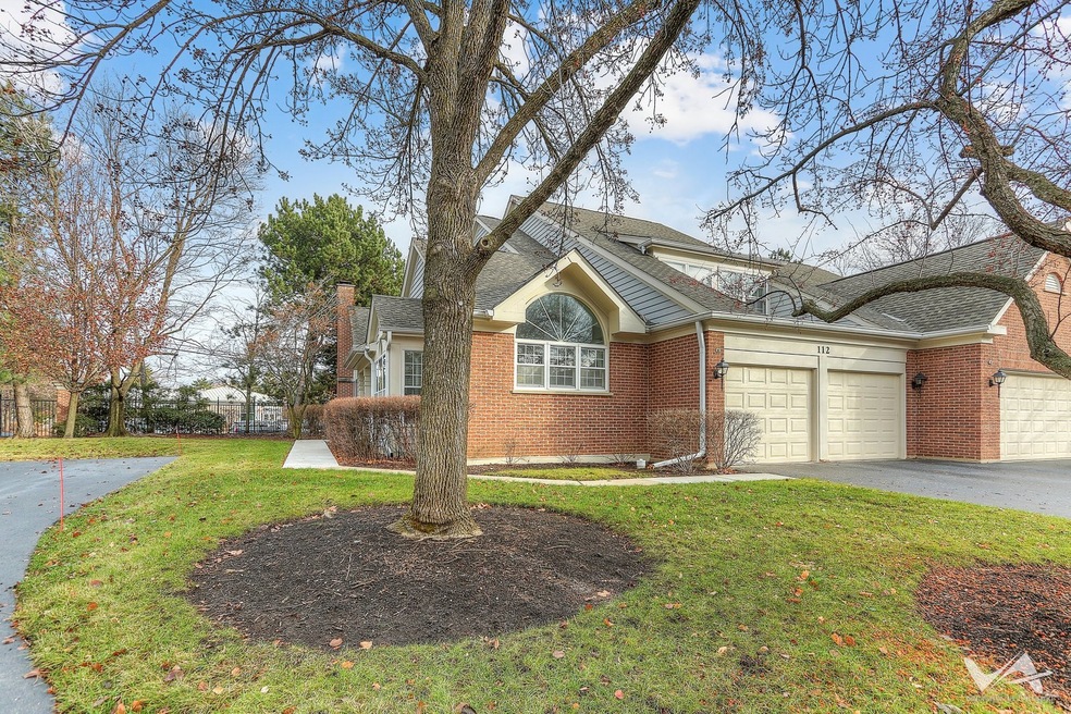 112 Penn Ct unit 20LJ11, Glenview, IL 60026 - photo 1