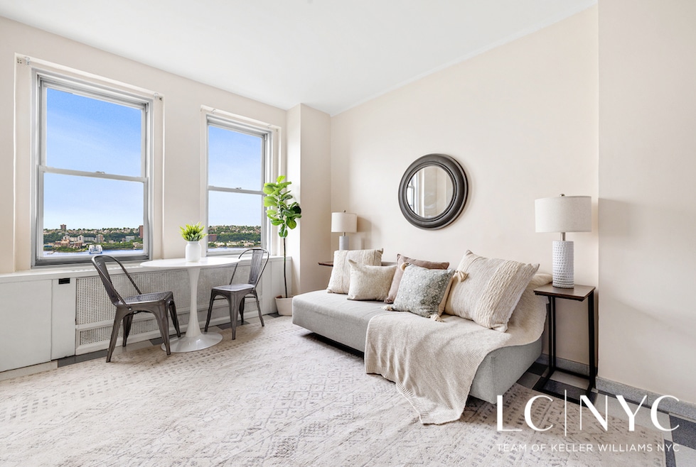 Pending $450,000 • Co-Listing Agent