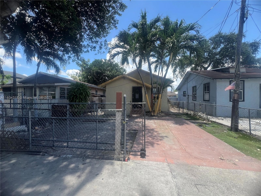 1800 SW 3rd St, Miami, FL 33135 - photo 1