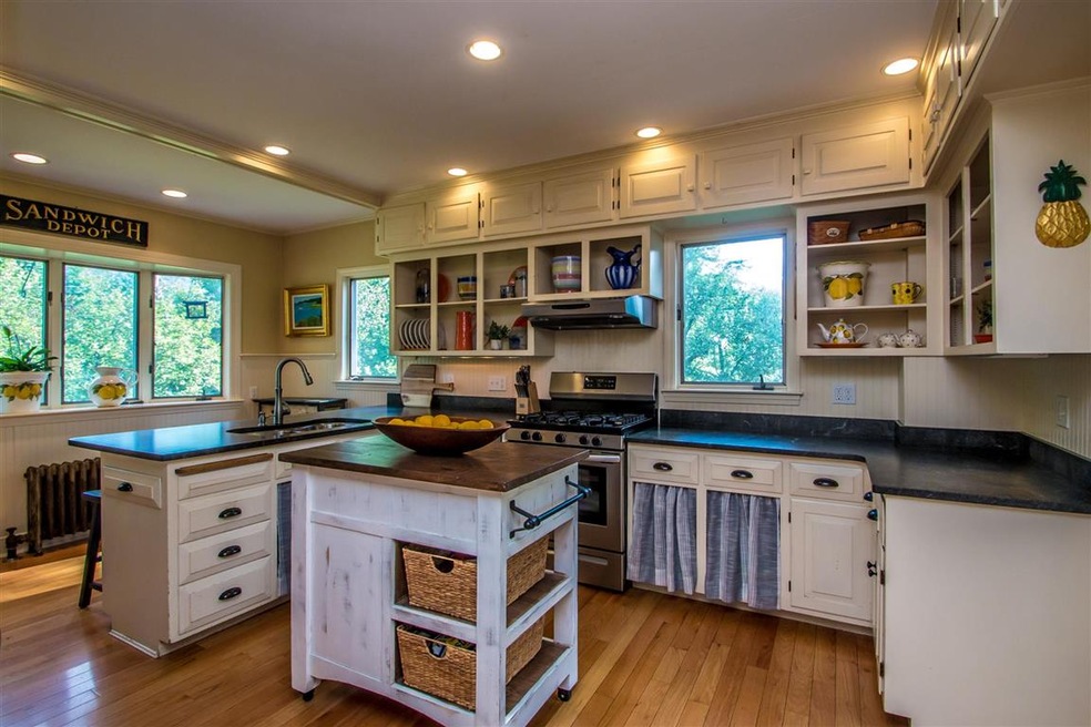 995 Kearsarge Rd, North Conway, NH 03860 - photo 1