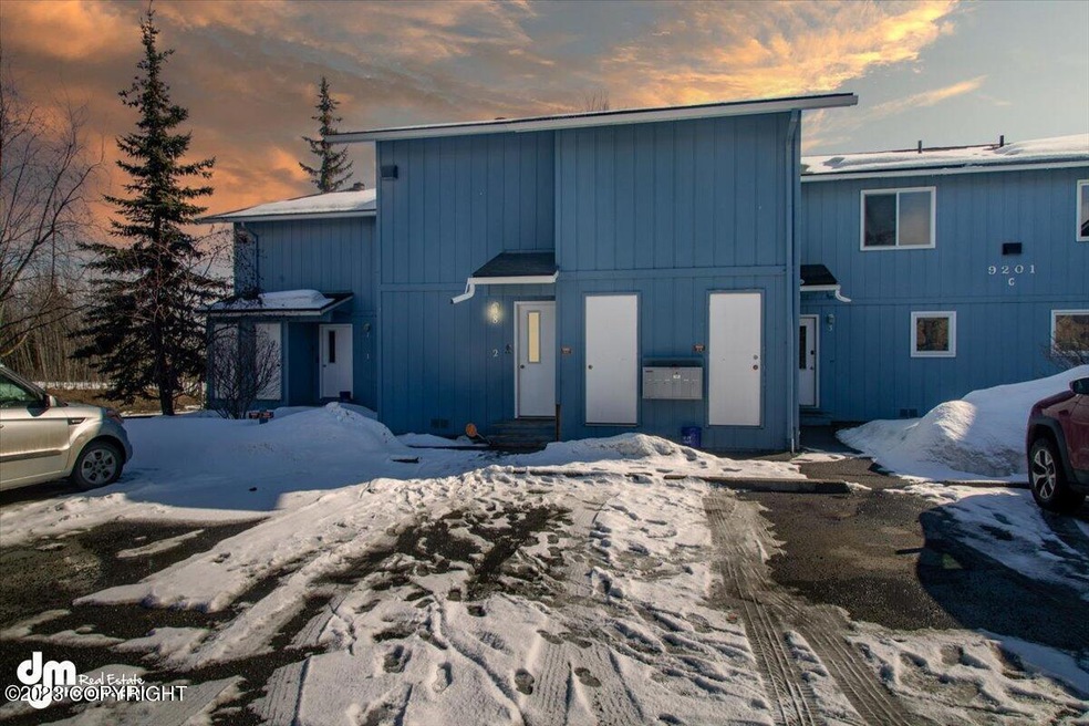 01-Exterior_DMD_9007-Edit