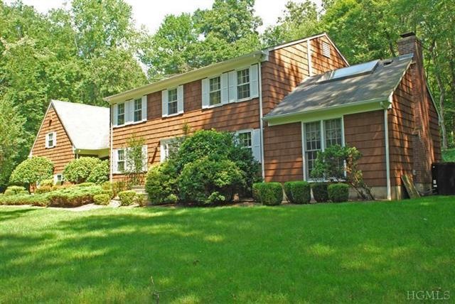 14 Whippoorwill Crossing, North Castle, NY 10504 - photo 1