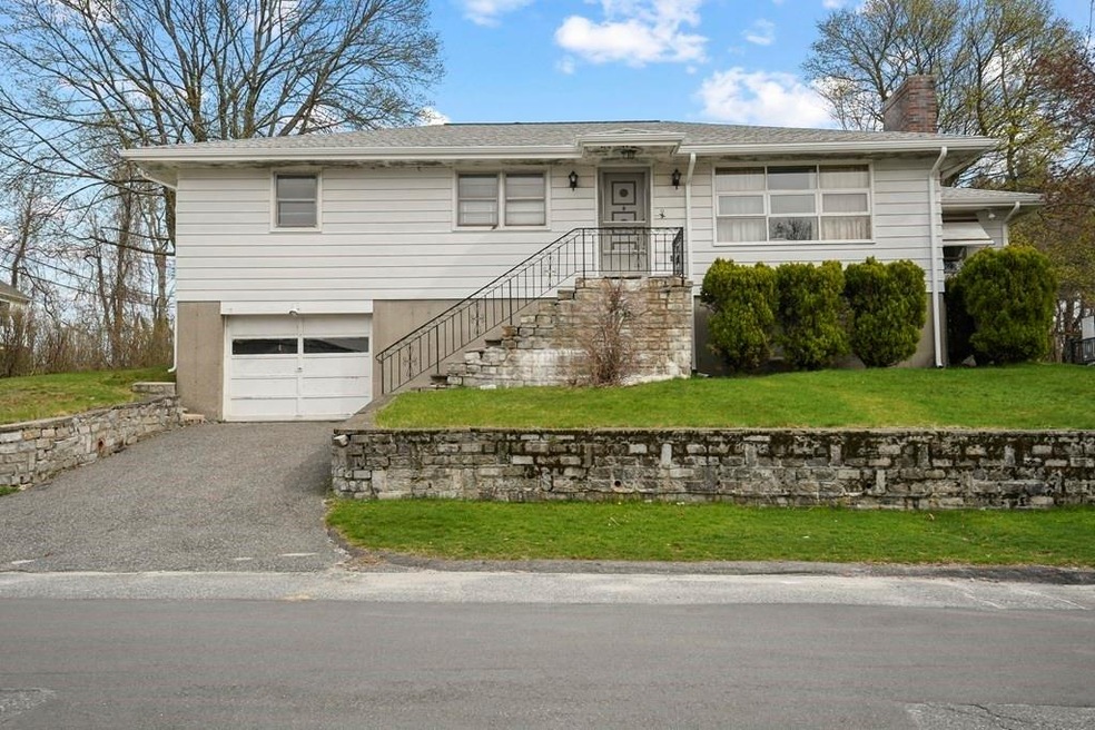 122 Orient St, Worcester, MA 01604 - photo 1