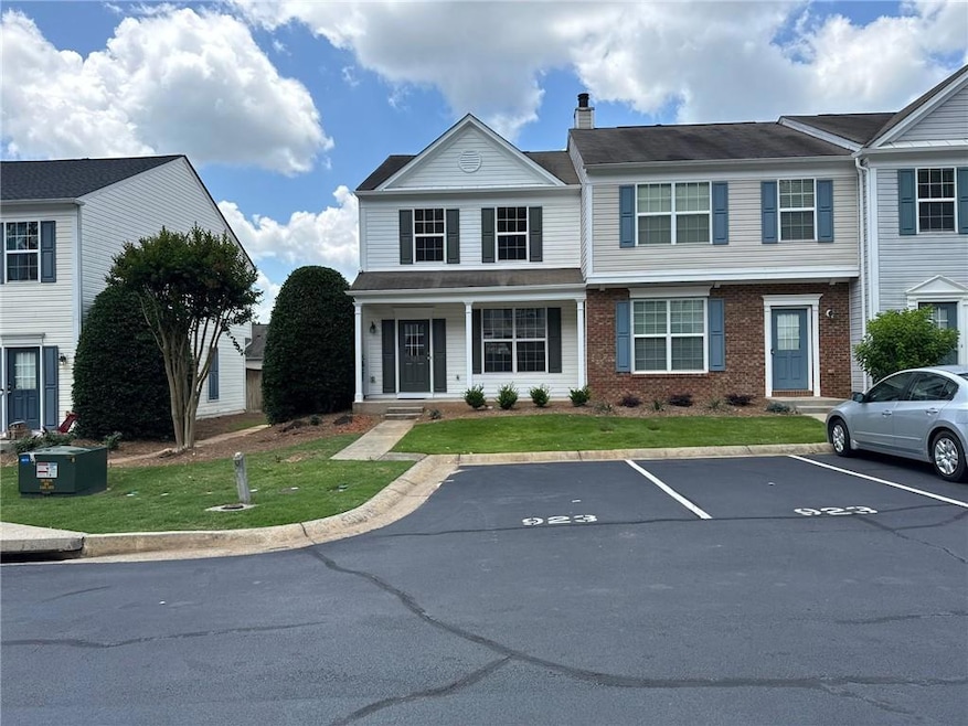 923 Prestwyck Ct, Alpharetta, GA 30004 - photo 1