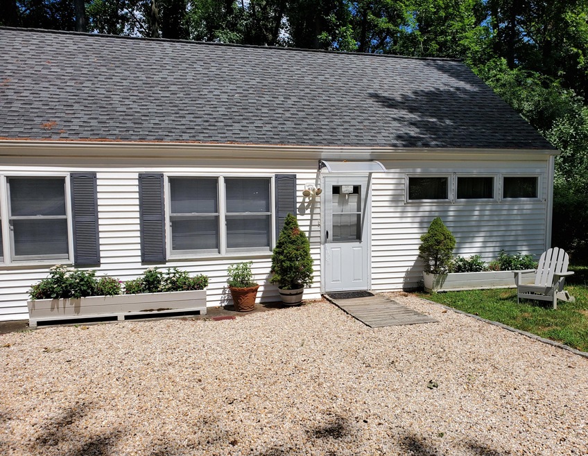 625 Round Hill Rd, Greenwich, CT 06831 - photo 1