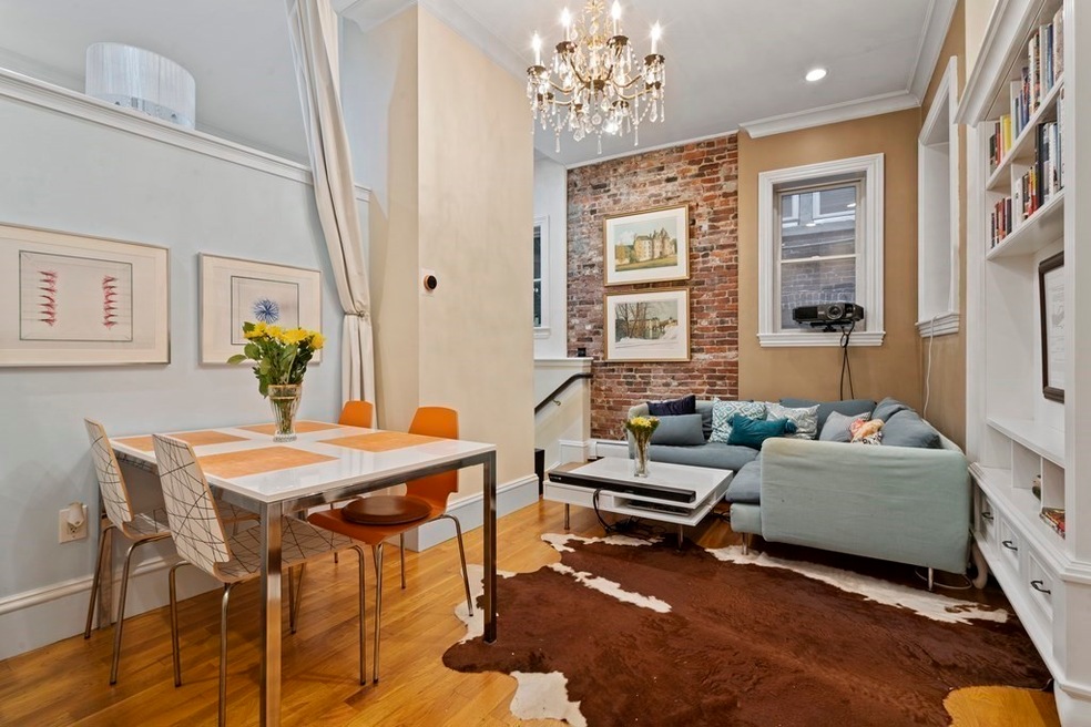 46 Lewis St unit B, Boston, MA 02113 - photo 1