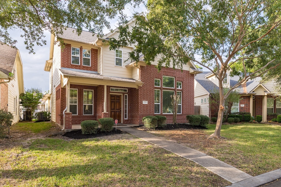 17255 Mitchell Pass Ln, Humble, TX 77346 - photo 1