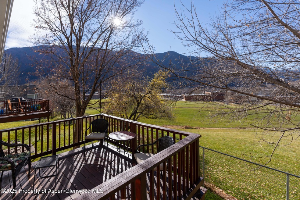187 Orchard Ln unit 5, Glenwood Springs, CO 81601 - photo 1