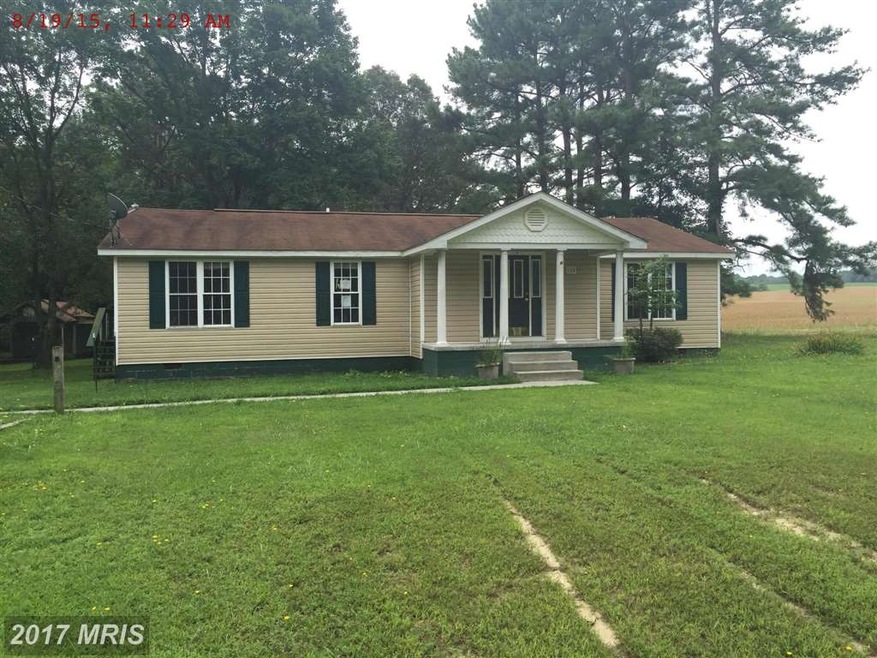 655 Parrish Ln, Colonial Beach, VA 22443 - photo 1