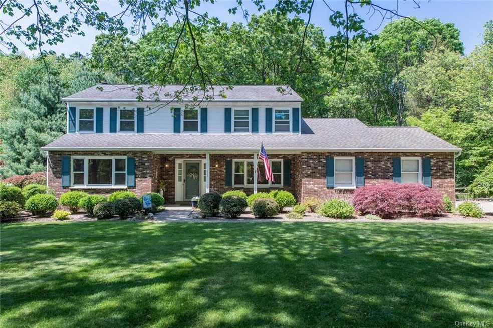 133 Wilmont Ct, Hopewell Junction, NY 12533 - photo 1