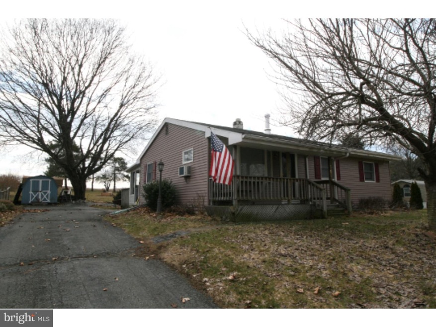552 Adams Hotel Rd, Shoemakersville, PA 19555 - photo 1