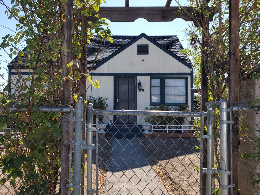 213 Custer Ave, Yakima
