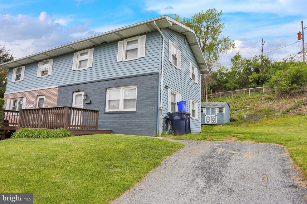 135 Gerald Ave, Reading, PA 19607 - photo 1