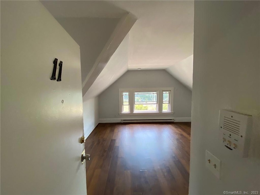 280 Winthrop Ave unit 11, New Haven, CT 06511 - photo 1