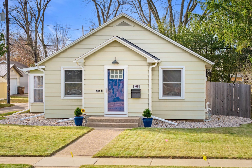 Under Contract $204,900 • Co-Listing Agent