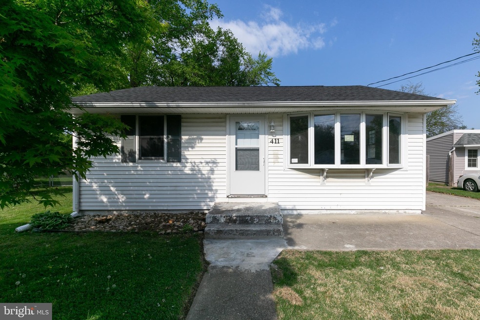 411 N Coles Ave, Maple Shade, NJ 08052 - photo 1