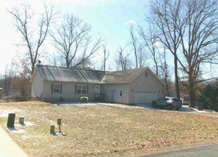 25851 Pleasant Dr, Mattawan, MI 49071 - photo 1