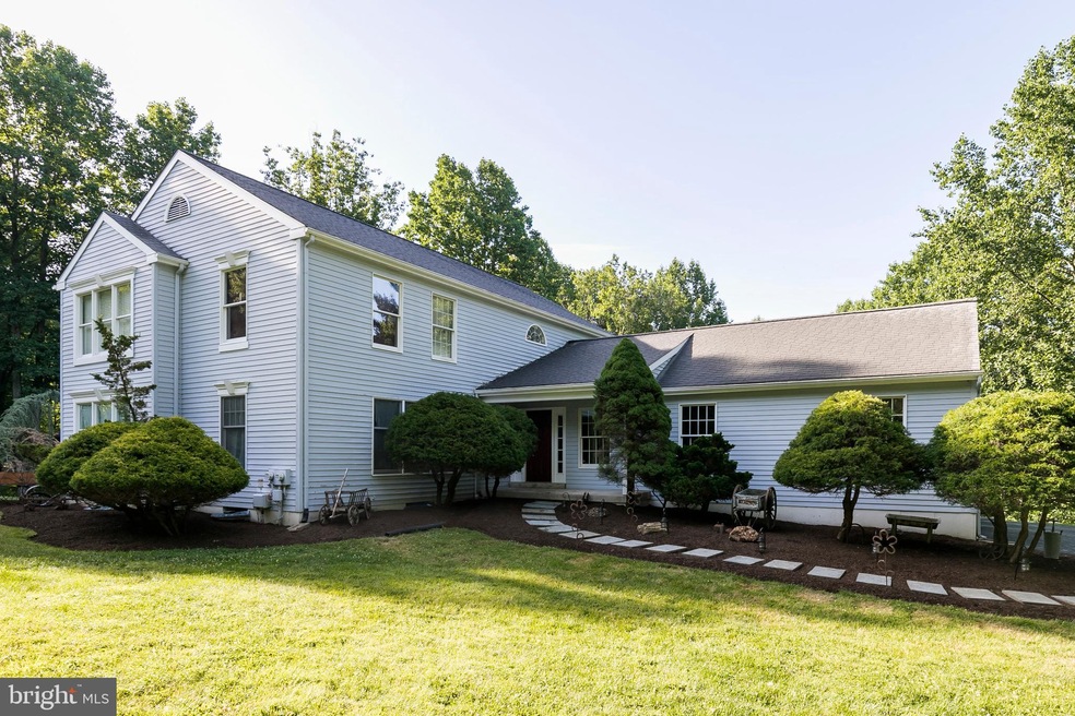 714 Clover Ridge Dr, West Chester, PA 19380 - photo 1