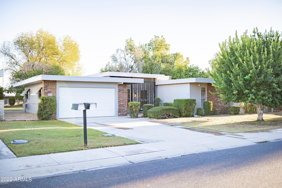 10333 W Highwood Ln unit 42, Sun City, AZ 85373 - photo 1