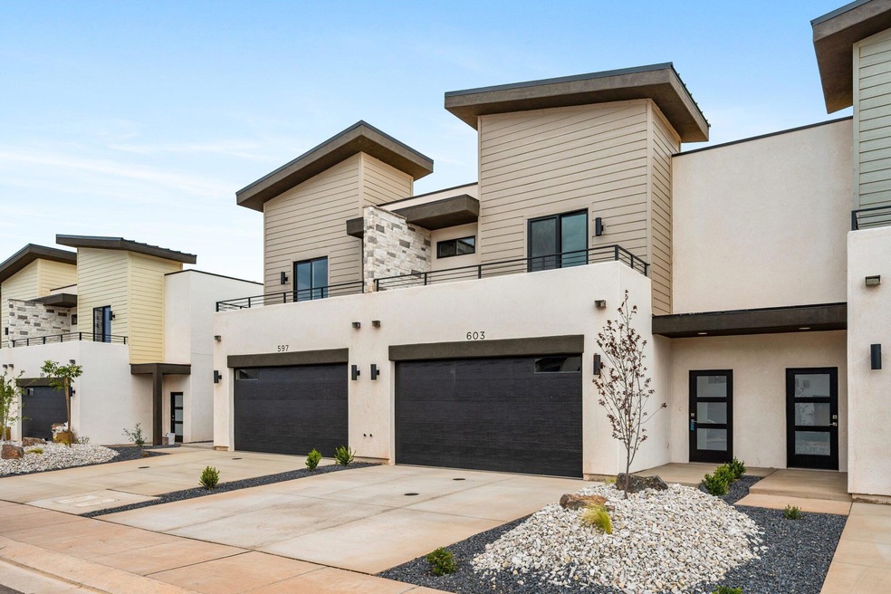 632 E Elmbrook unit 104, Washington, UT 84780 - photo 1