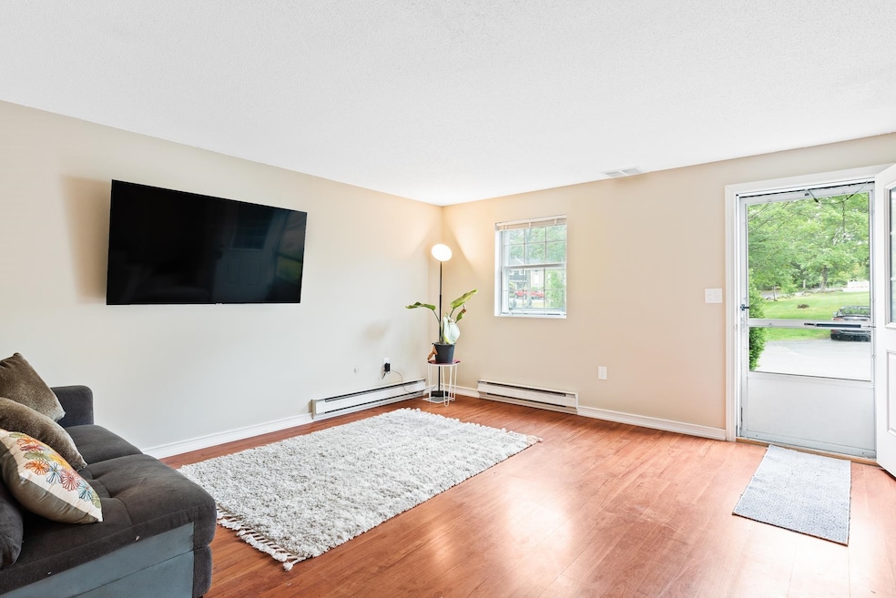 2 Fieldstone Dr, Londonderry, NH 03053 - photo 1