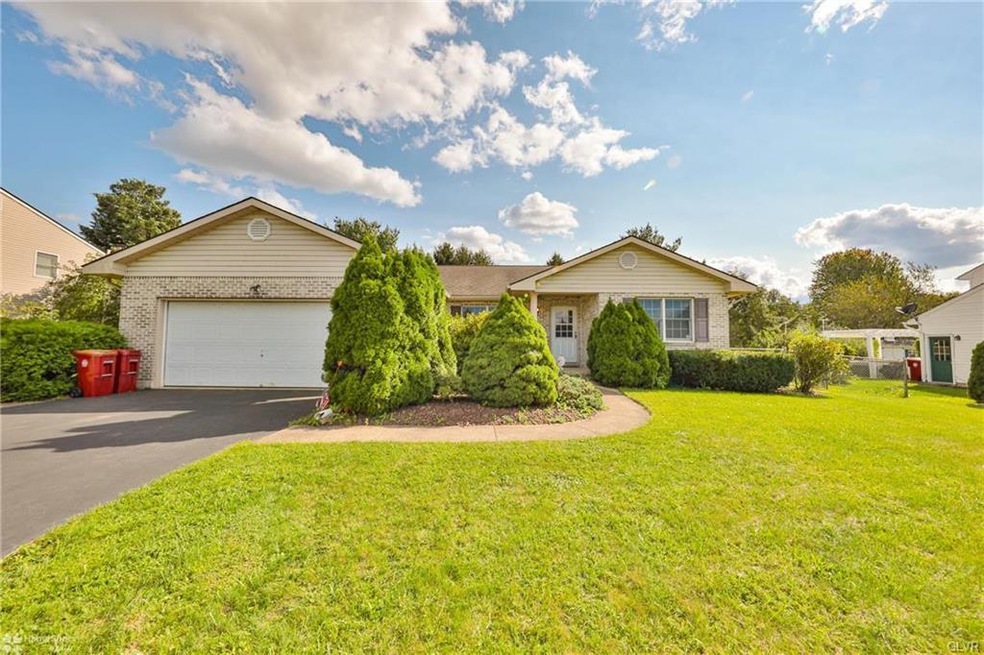 374 Demaria Dr, Easton, PA 18040 - photo 1