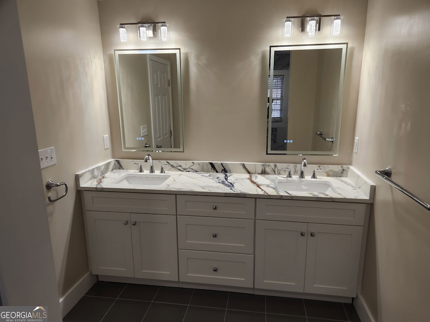 5170 Lost Dutchman Dr, Lithonia, GA 30038 - photo 1