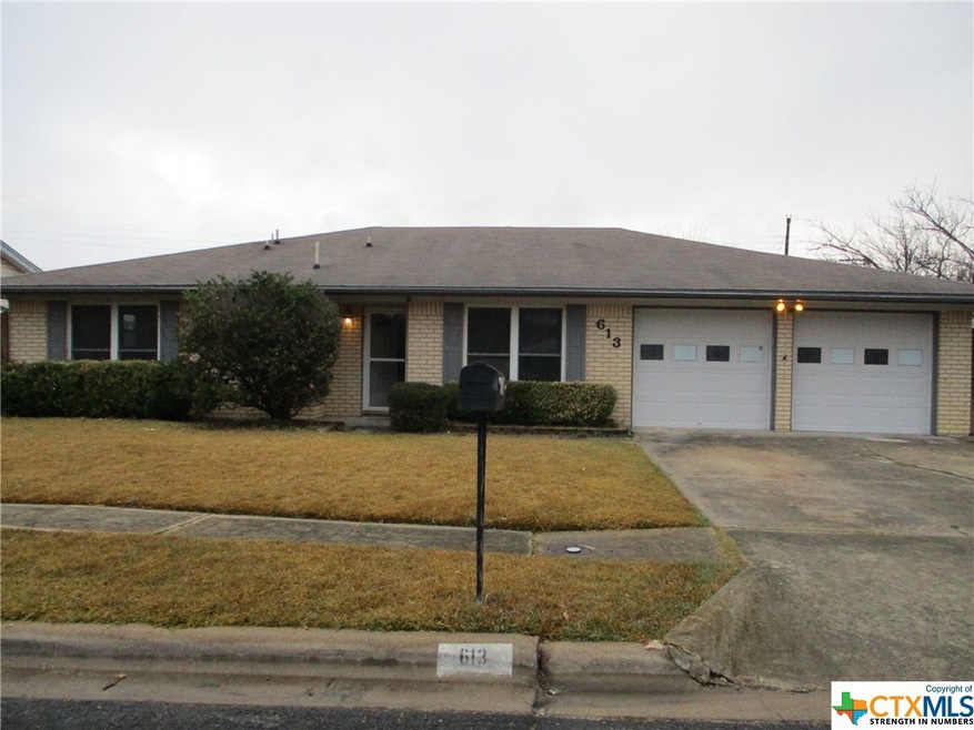 613 N 19th St, Copperas Cove, TX 76522 - photo 1