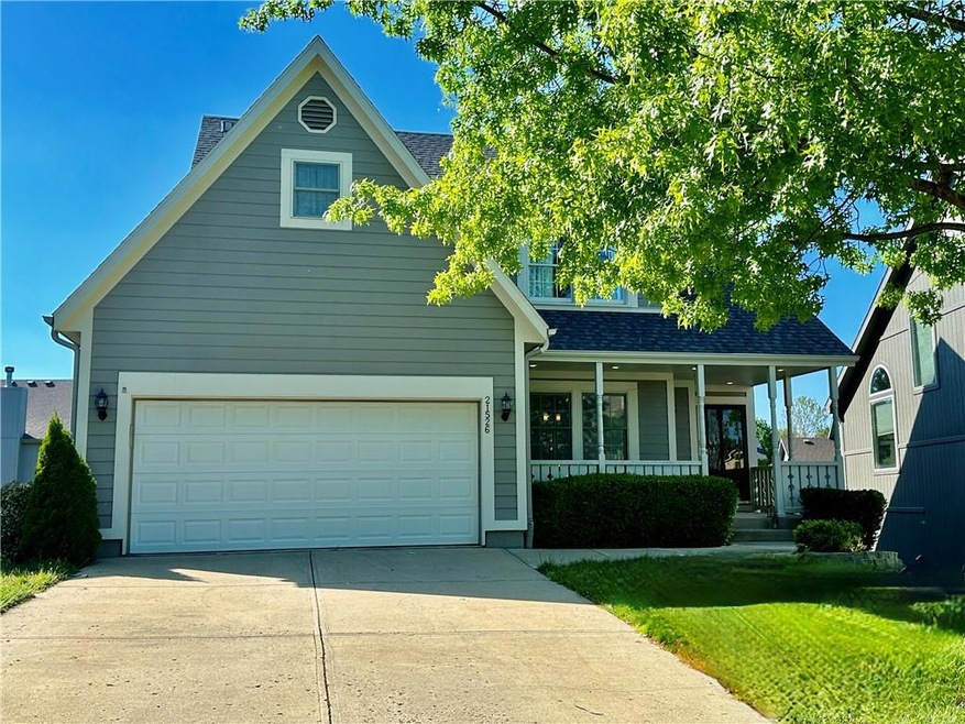 21526 W 54th St, Shawnee, KS 66226 - photo 1