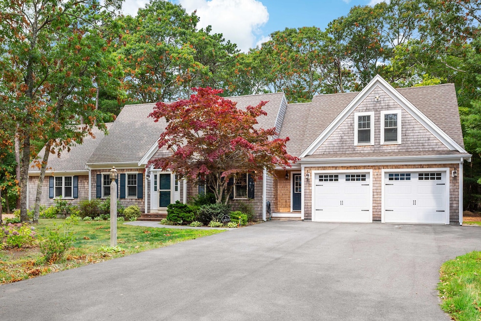 5 Wamsutta Rd, East Falmouth, MA 02536 - photo 1