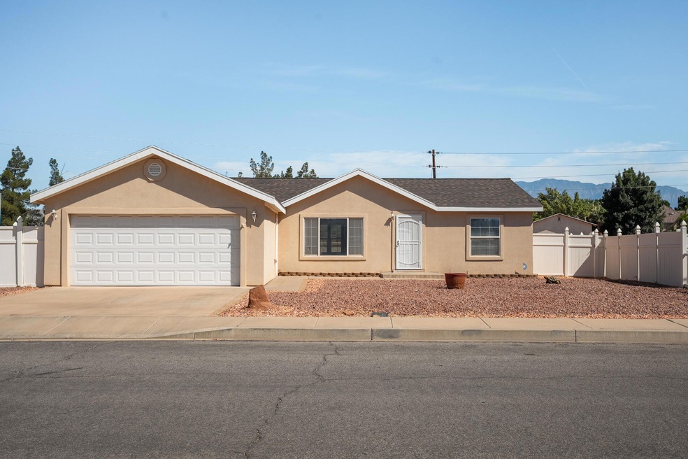 2050 S Stonegate Cir unit 3, Washington, UT 84780 - photo 1