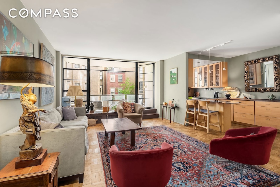 Pending $2,290,000 • Co-Listing Agent