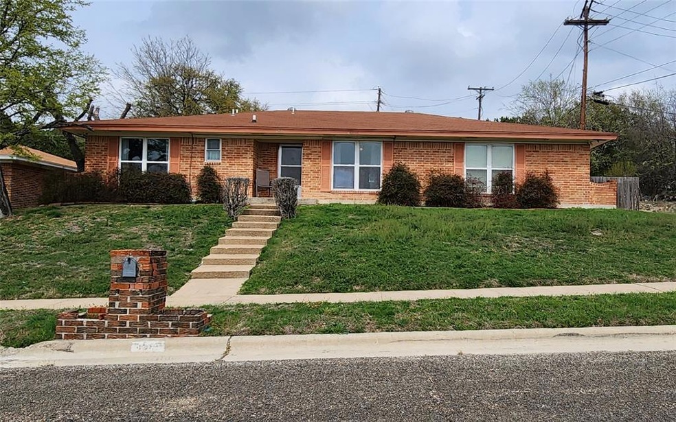 1601 Connie Ave, Copperas Cove, TX 76522 - photo 1