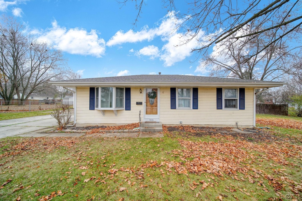 919 Pontiac Trail, Tecumseh, MI 49286 - photo 1