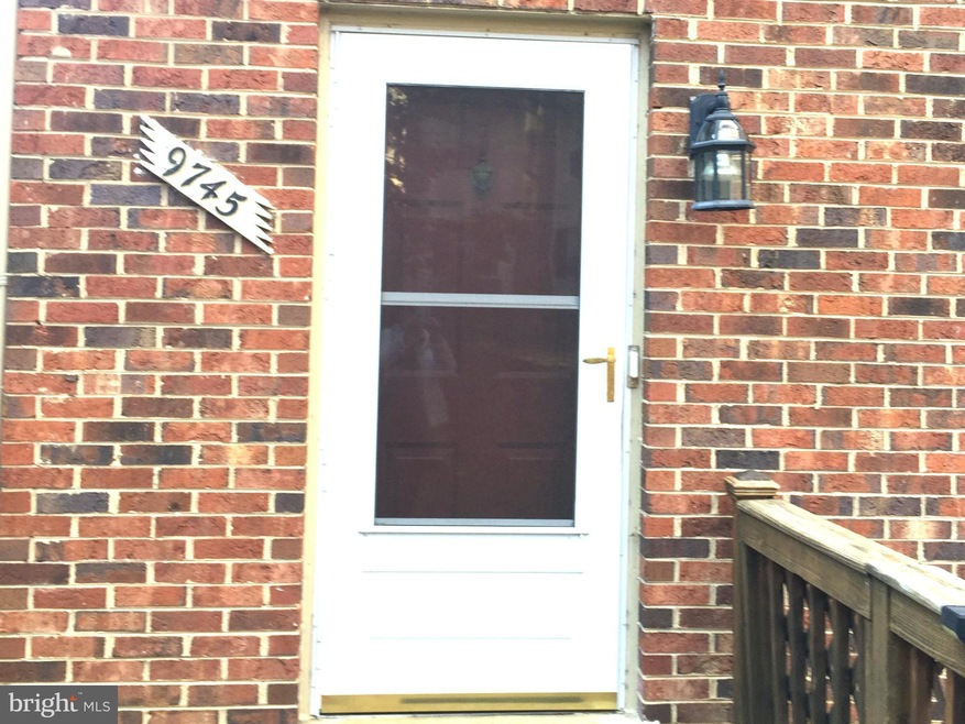 9745 Hagel Cir unit D, Lorton, VA 22079 - photo 1