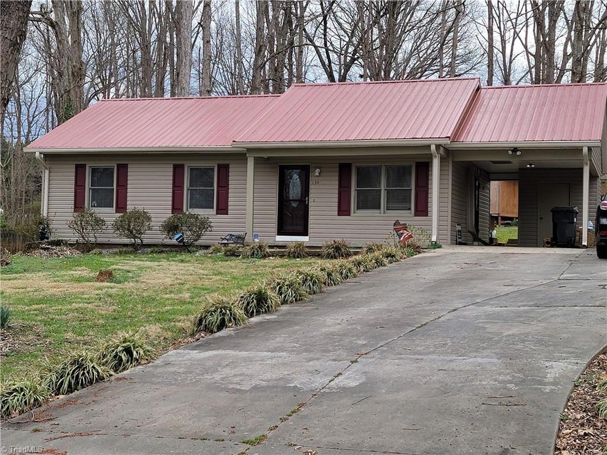 134 Robinhood Loop, Statesville, NC 28625 - photo 1