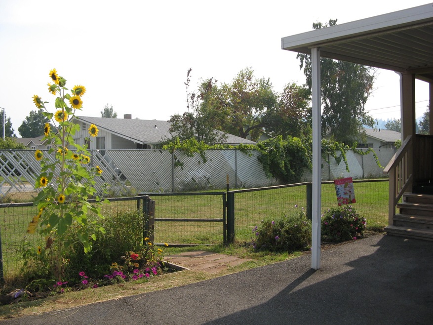 2171 Redwood Ave unit R319496, Grants Pass, OR 97527 - photo 1